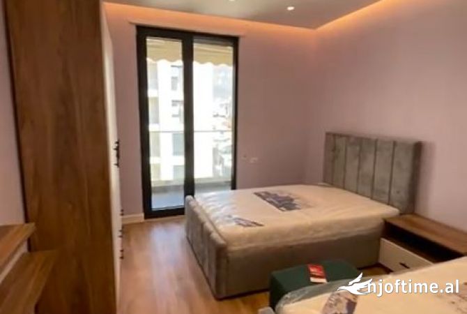 Shtepi me qera 3+1 ne Tirane - 1,000 Euro