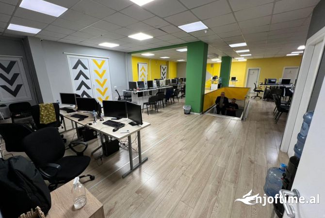 Ambient biznesi me qera 3+1 ne Tirane - 7,000 Euro