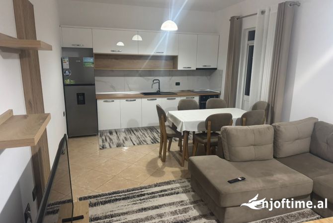 Shtepi me qera 1+1 ne Tirane - 479 Euro
