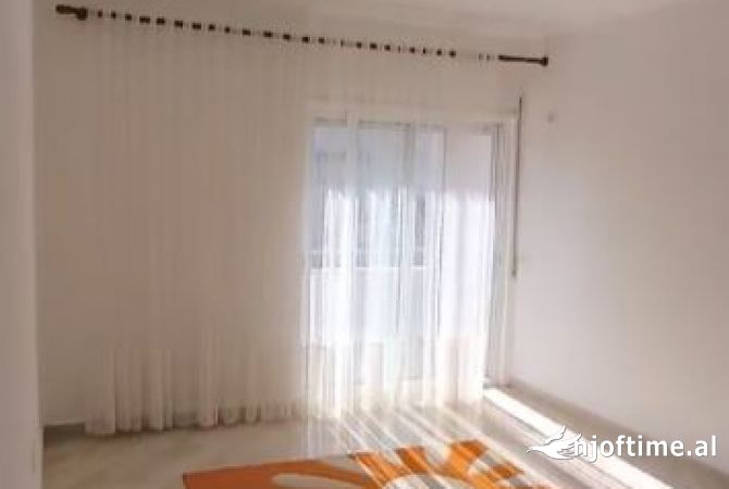Shtepi ne shitje 1+1 ne Tirane - 85,000 Euro