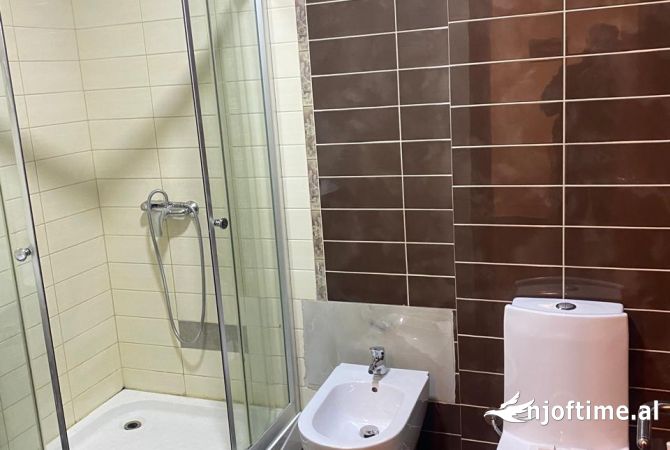 Shtepi me qera Apartament ne Tirane, 1+1, Mobilimi E mobiluar, Pagesa 500  Euro.