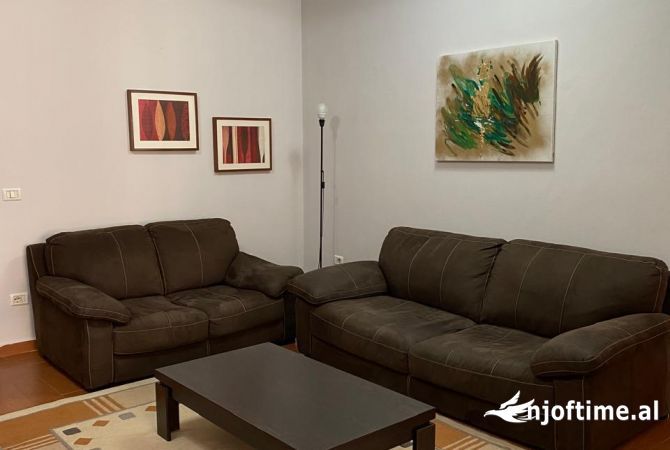 Shtepi me qera 2+1 ne Tirane - 600 Euro