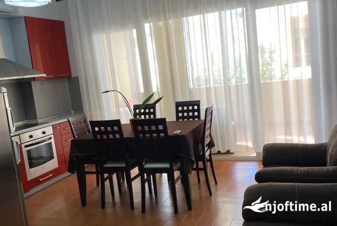 Shtepi me qera 2+1 ne Tirane - 600 Euro