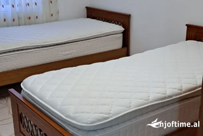 Shtepi me qera 2+1 ne Tirane - 398 Euro