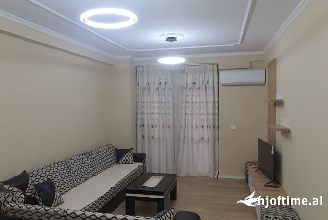 Shtepi me qera 1+1 ne Tirane - 650 Euro