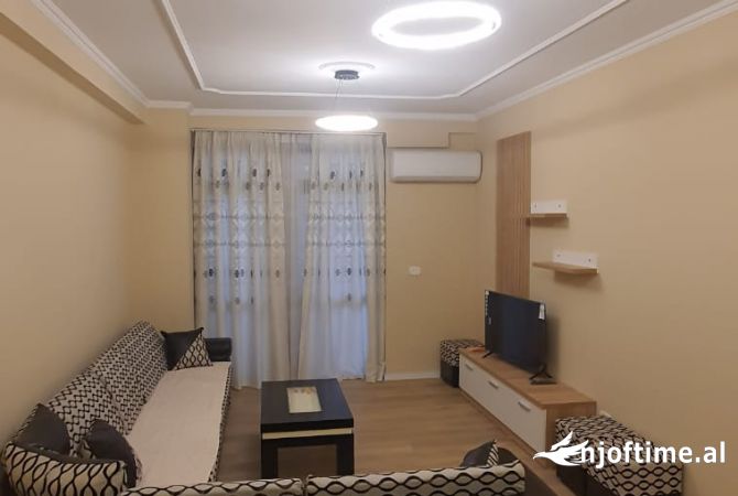 Shtepi me qera 1+1 ne Tirane - 650 Euro