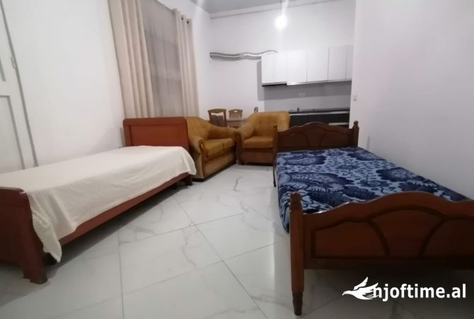Shtepi me qera 1+1 ne Tirane - 300 Euro