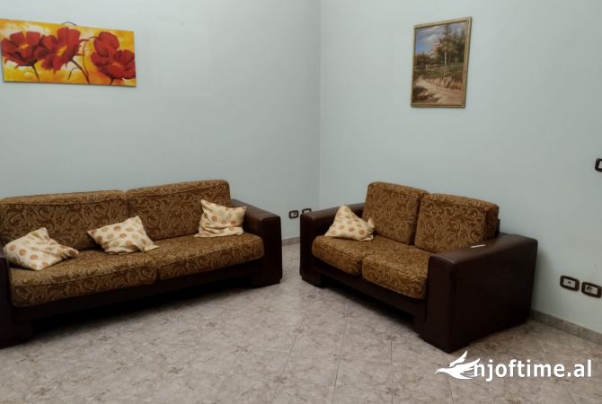 Shtepi me qera 3+1 ne Tirane - 600 Euro