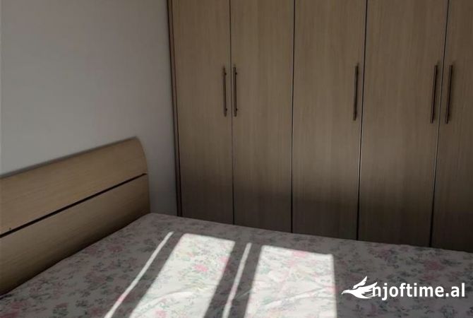 Shtepi me qera 2+1 ne Tirane - 550 Euro