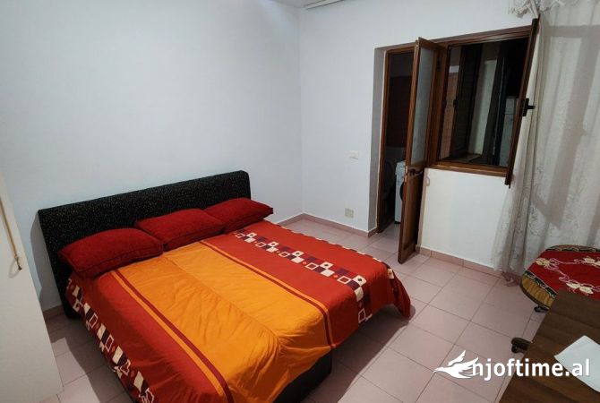 Shtepi me qera 1+1 ne Tirane - 330 Euro