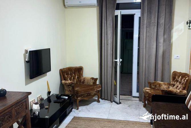 Shtepi me qera 1+1 ne Tirane - 500 Euro