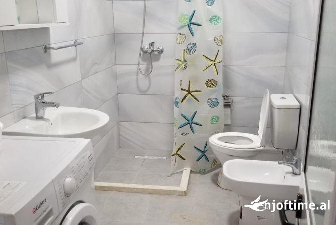 Shtepi me qera Apartament ne Tirane, 1+1, Mobilimi E mobiluar, Pagesa 400  Euro.