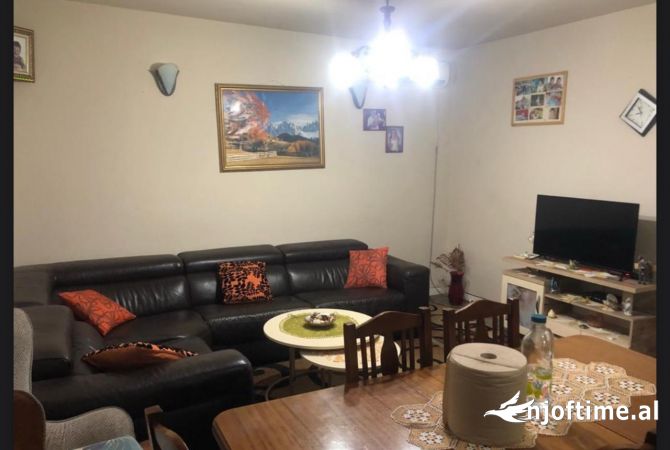 Shtepi ne shitje 5+1 ne Tirane - 250,000 Euro