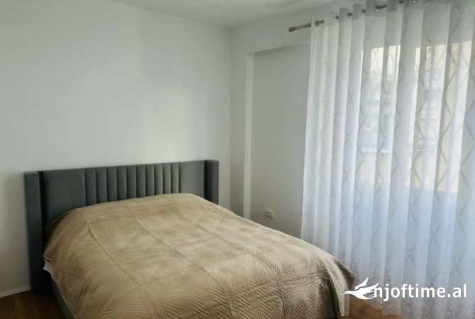 Shtepi me qera 3+1 ne Tirane - 800 Euro
