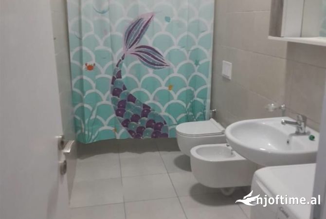 Shtepi me qera Apartament ne Tirane, 1+1, Mobilimi E mobiluar, Pagesa 400  Euro.