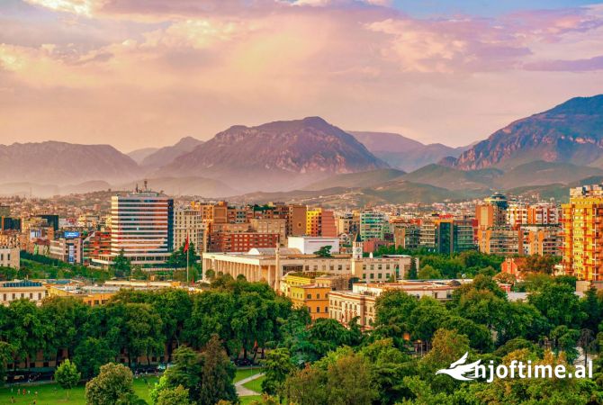 Ambient biznesi me qera 1+1 ne Tirane - 800 Euro