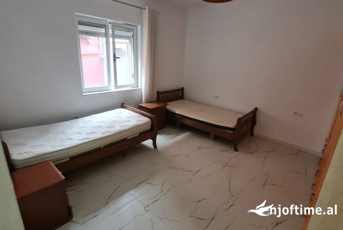 Shtepi me qera 1+1 ne Tirane - 399 Euro