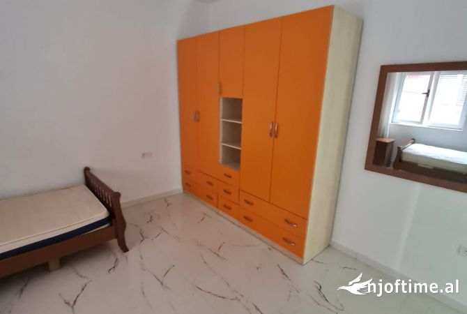 Shtepi me qera 1+1 ne Tirane - 399 Euro