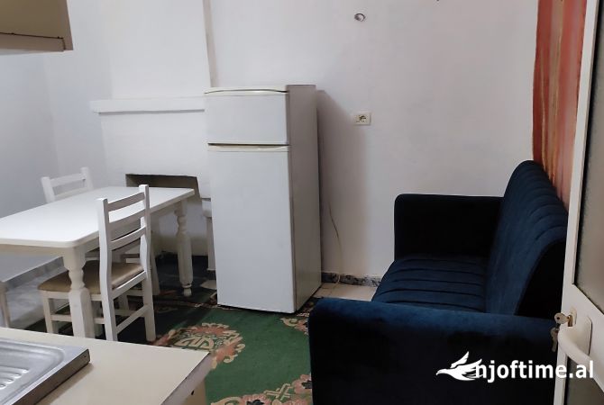 Shtepi me qera 1+1 ne Tirane - 329 Euro
