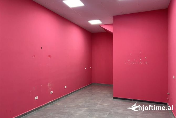 Ambient biznesi me qera 1+1 ne Tirane - 600 Euro