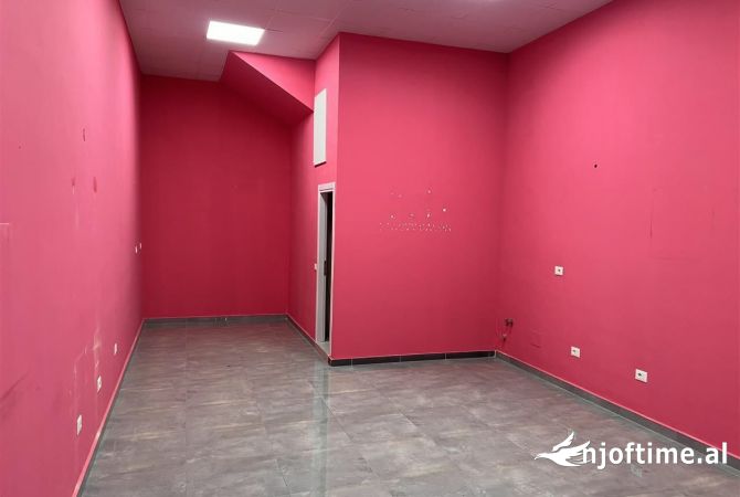 Ambient biznesi me qera 1+1 ne Tirane - 600 Euro