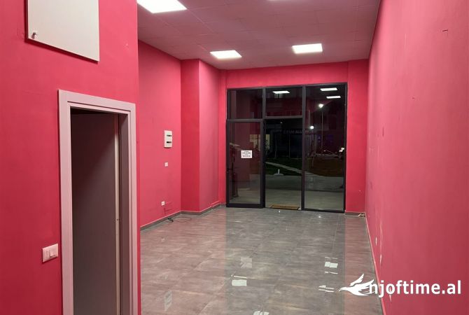 Ambient biznesi me qera 1+1 ne Tirane - 600 Euro