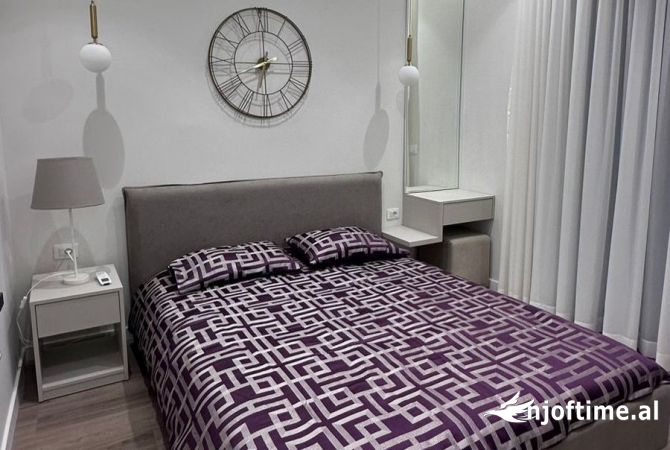 Shtepi me qera 1+1 ne Tirane - 649 Euro