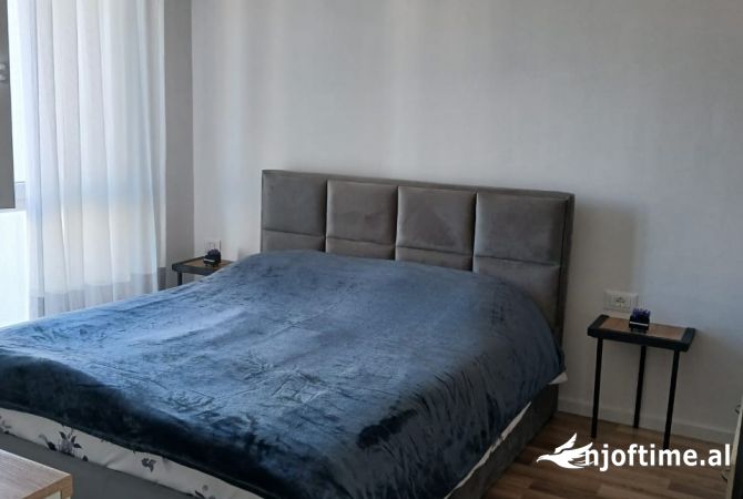 Shtepi me qera Apartament ne Tirane, 1+1, Mobilimi E mobiluar, Pagesa 549  Euro.