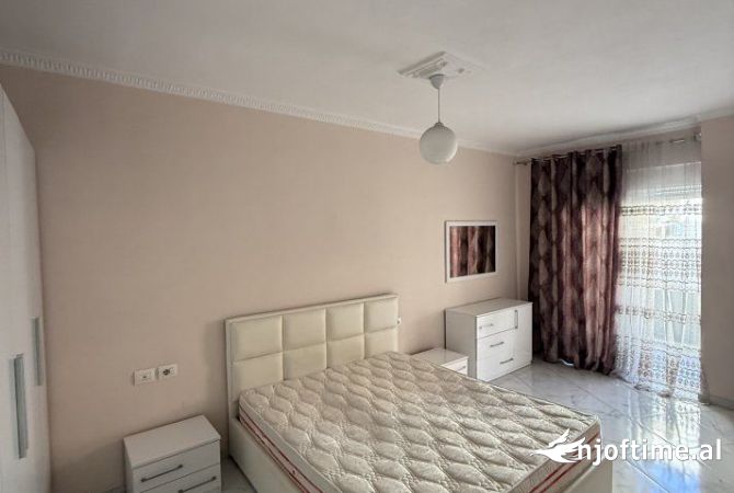 Shtepi me qera 2+1 ne Tirane - 450 Euro