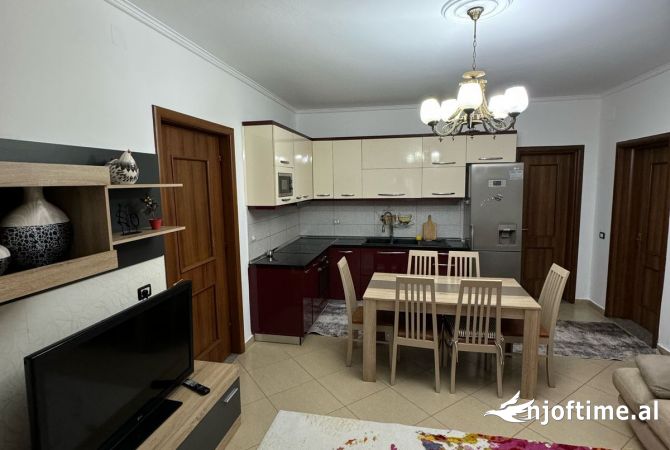 Shtepi me qera 2+1 ne Tirane - 501 Euro