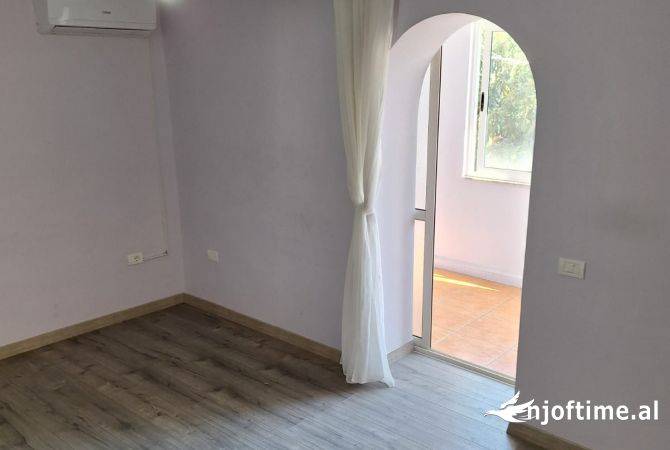 Shtepi ne shitje 2+1 ne Tirane - 210,000 Euro