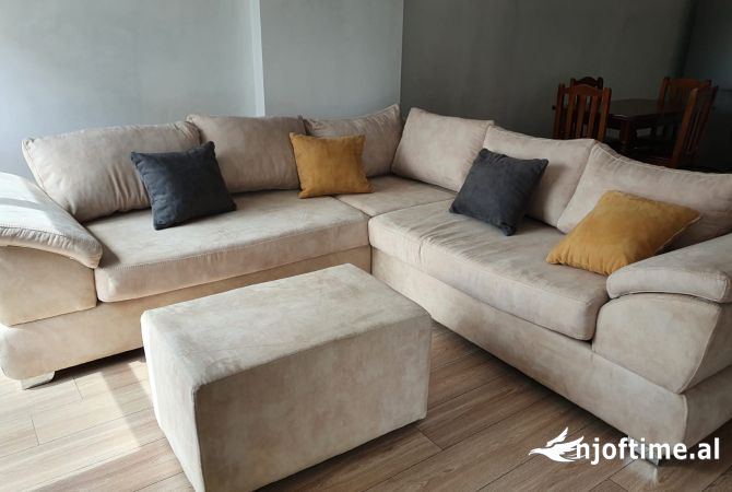 Shtepi me qera Apartament ne Tirane, 1+1, Mobilimi E mobiluar, Pagesa 450  Euro.