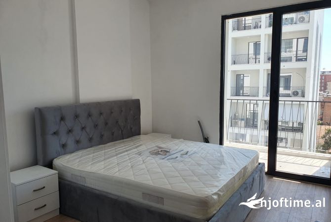 Shtepi me qera Apartament ne Tirane, 1+1, Mobilimi E mobiluar, Pagesa 450  Euro.