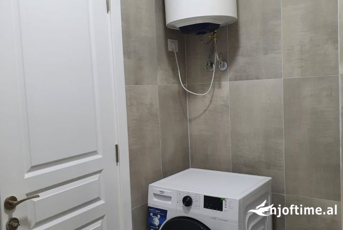 Shtepi me qera Apartament ne Tirane, 1+1, Mobilimi E mobiluar, Pagesa 450  Euro.