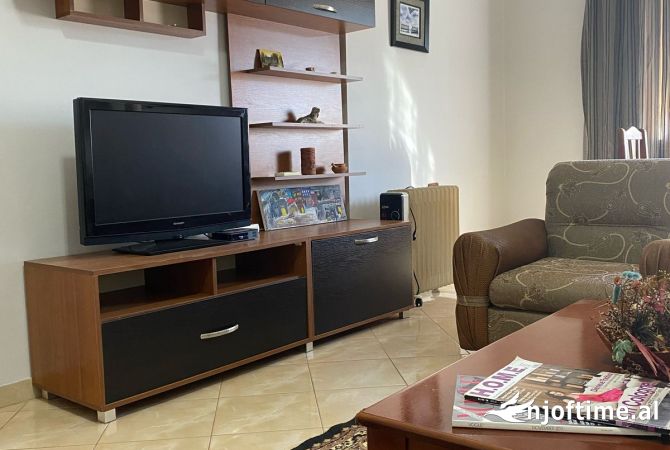 Shtepi me qera 2+1 ne Tirane - 700 Euro