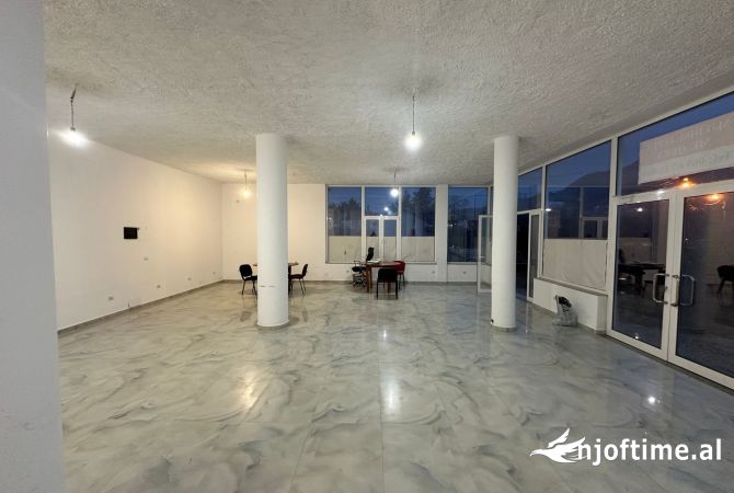Ambient biznesi me qera 1+1 ne Tirane - 600 Euro