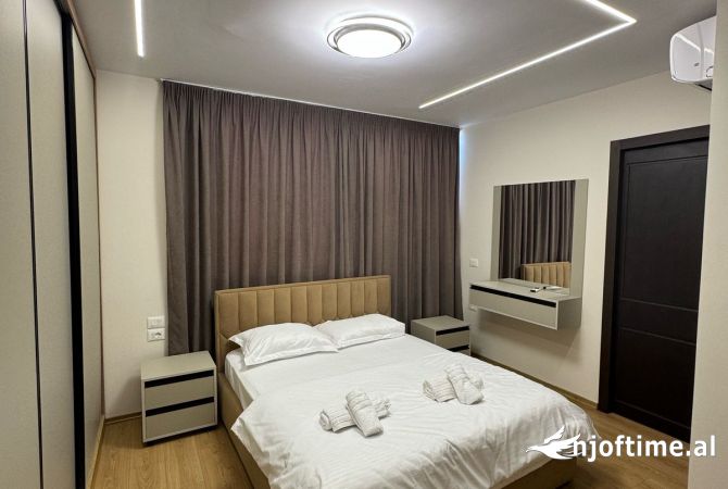 Shtepi me qera Apartament ne Tirane, 2+1, Mobilimi E mobiluar, Pagesa 650  Euro.