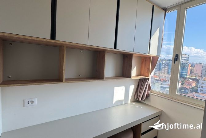 Shtepi me qera Apartament ne Tirane, 2+1, Mobilimi E mobiluar, Pagesa 650  Euro.
