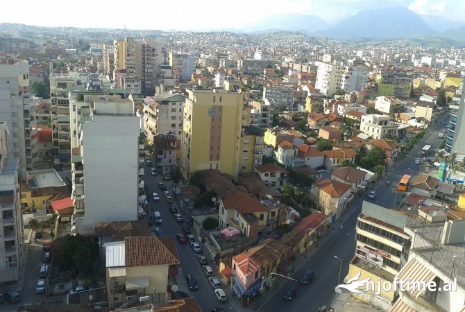 Shtepi me qera 2+1 ne Tirane - 800 Euro