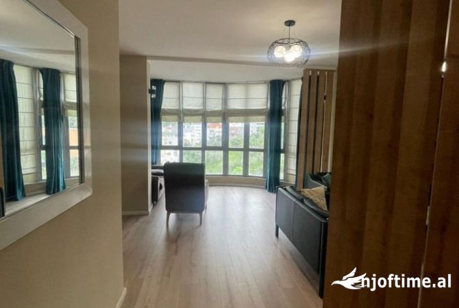 Shtepi me qera Apartament ne Tirane, 3+1, Mobilimi E mobiluar, Pagesa 1,200  Euro.