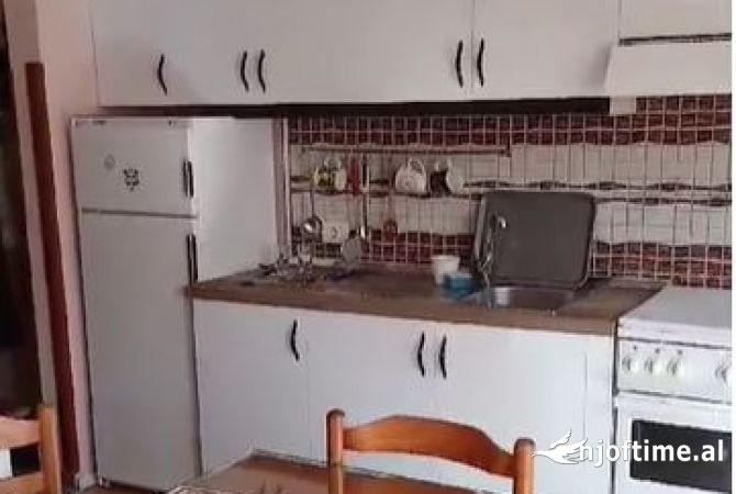 Shtepi me qera 2+1 ne Tirane - 600 Euro