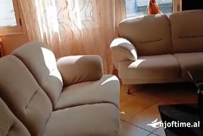 Shtepi me qera 2+1 ne Tirane - 600 Euro