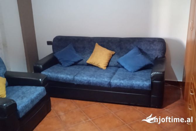 Shtepi me qera Apartament ne Tirane, 1+1, Mobilimi E mobiluar, Pagesa 450  Euro.