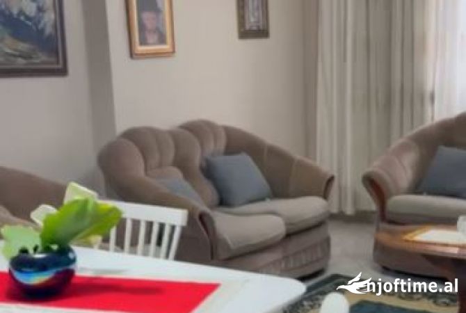 Shtepi me qera 1+1 ne Tirane - 450 Euro