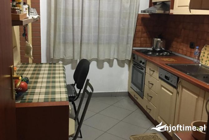 Casa in affitto 1+1 a Tirana - 530 Euro