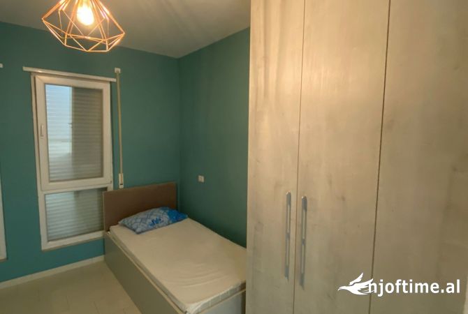 Shtepi me qera Apartament ne Tirane, 2+1, Mobilimi E mobiluar, Pagesa 600  Euro.