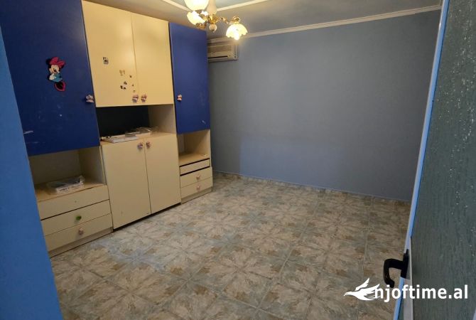 Shtepi me qera 1+1 ne Tirane - 300 Euro