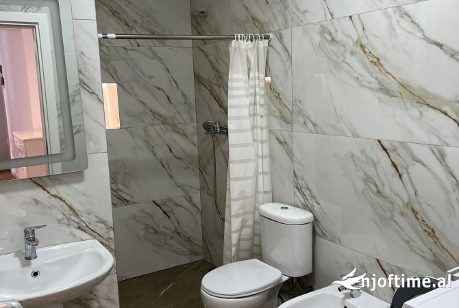 Shtepi me qera Apartament ne Tirane, 1+1, Mobilimi E mobiluar, Pagesa 400  Euro.