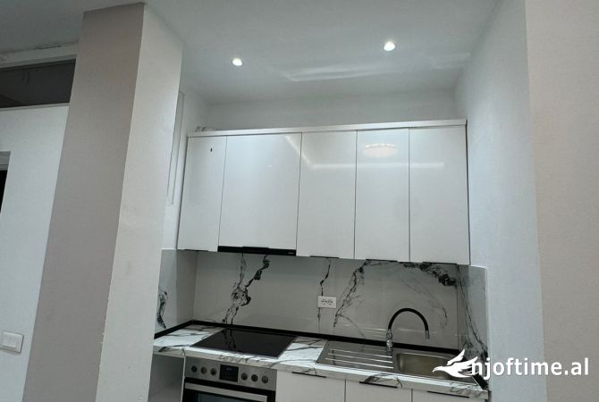 Shtepi me qera 1+1 ne Tirane - 398 Euro