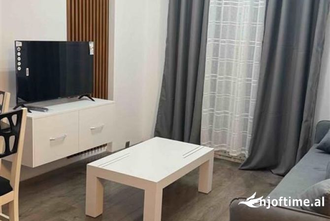 Shtepi me qera 1+1 ne Tirane - 400 Euro
